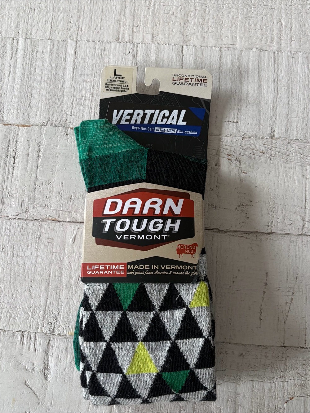 Darn Tough Over the Calf Socks NWT Men’s size Large Grey Green Geo Merino Wool